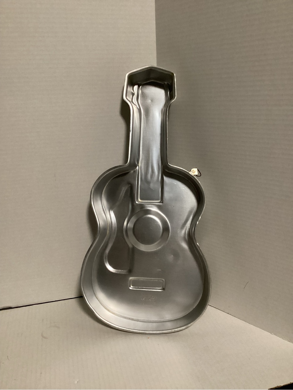 1971 Wilton Silver Guitar Cake Pan